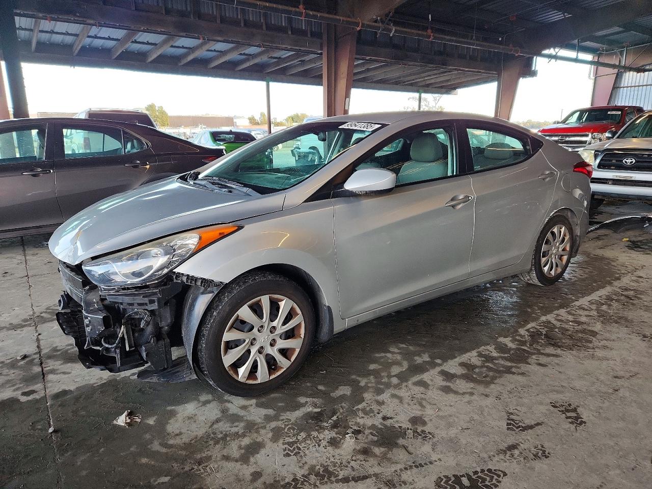 2013 HYUNDAI ELANTRA