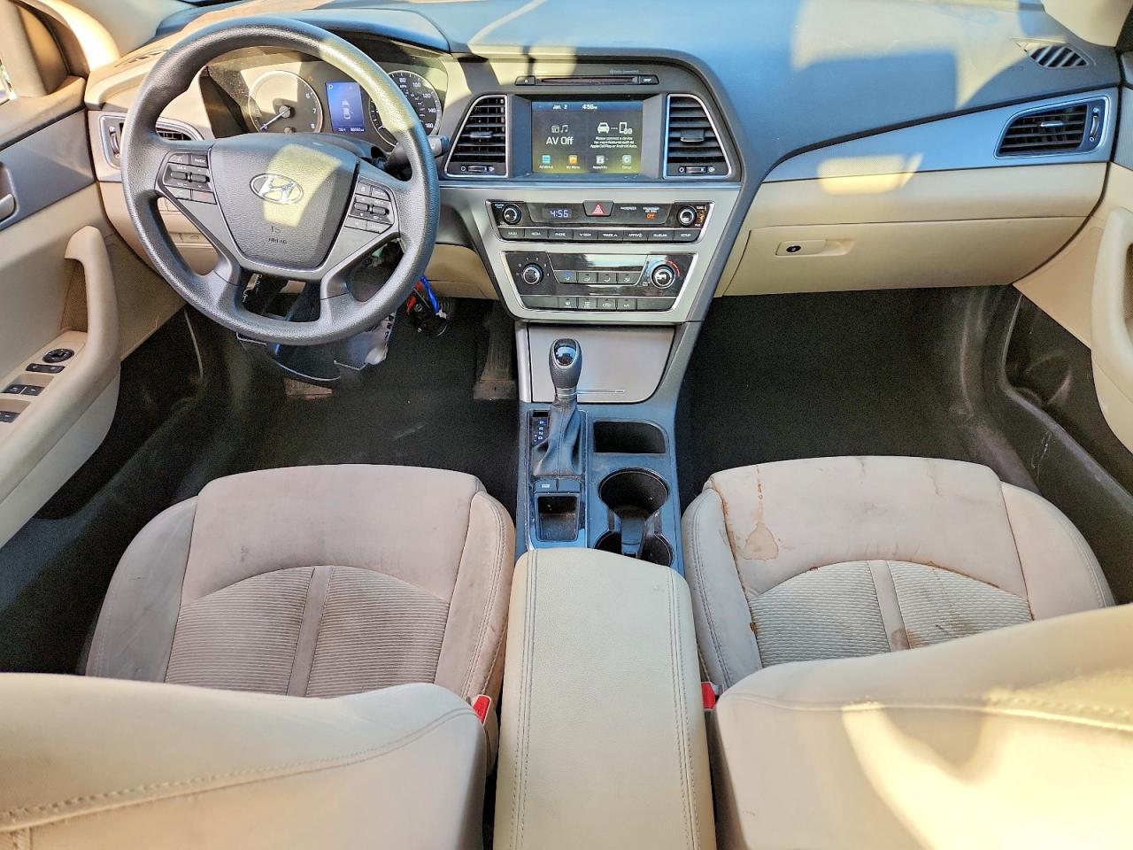 2017 HYUNDAI SONATA SE photo 8
