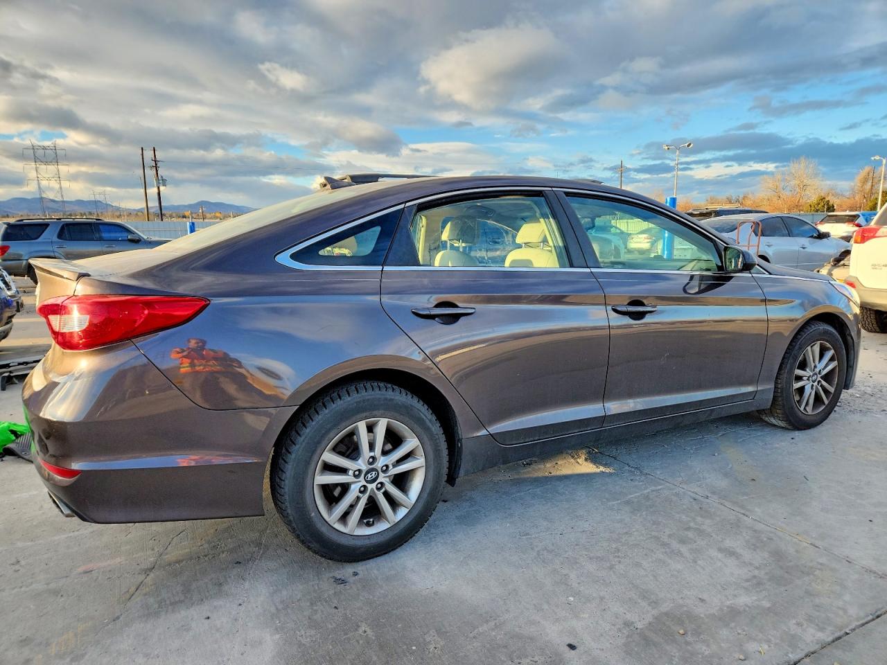 2017 HYUNDAI SONATA SE photo 3