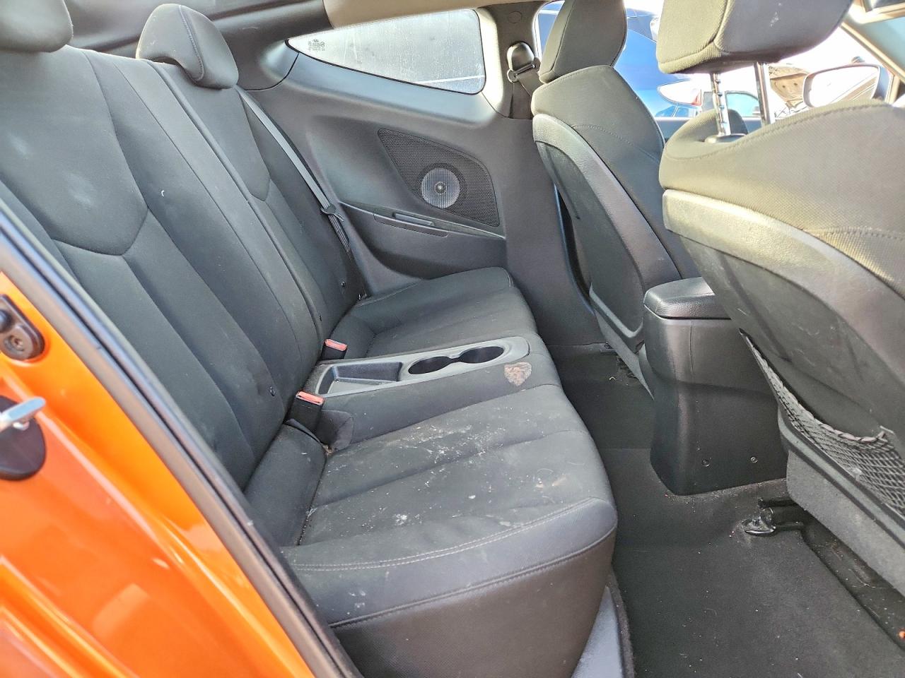 2014 HYUNDAI VELOSTER photo 19