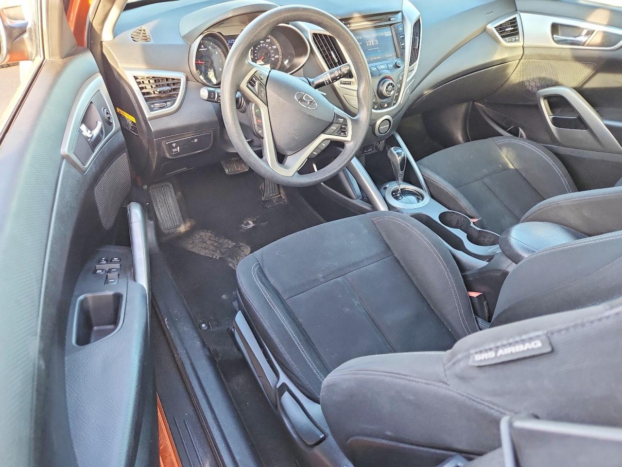 2014 HYUNDAI VELOSTER photo 15