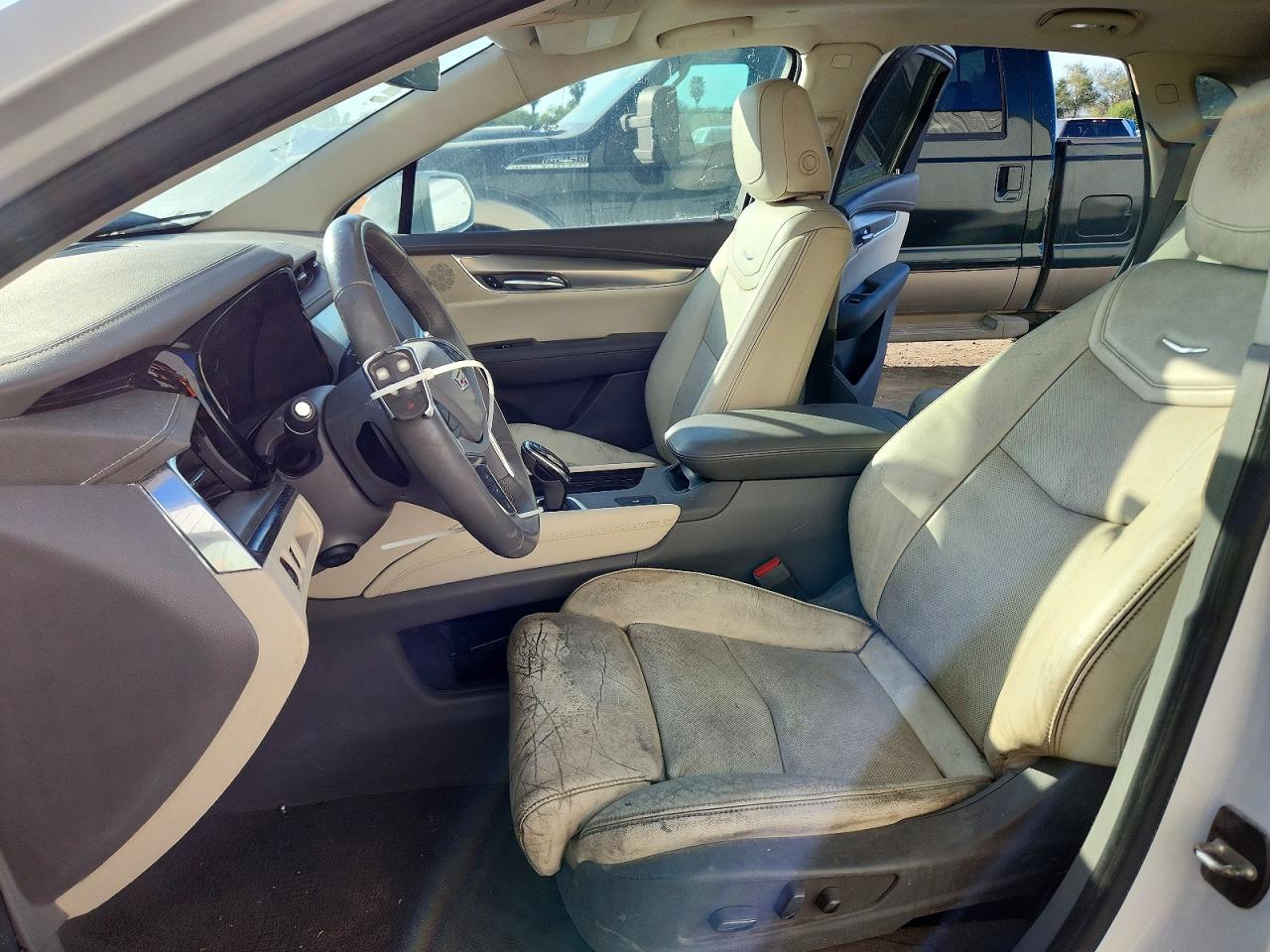 2017 CADILLAC XT5 LUXURY photo 13