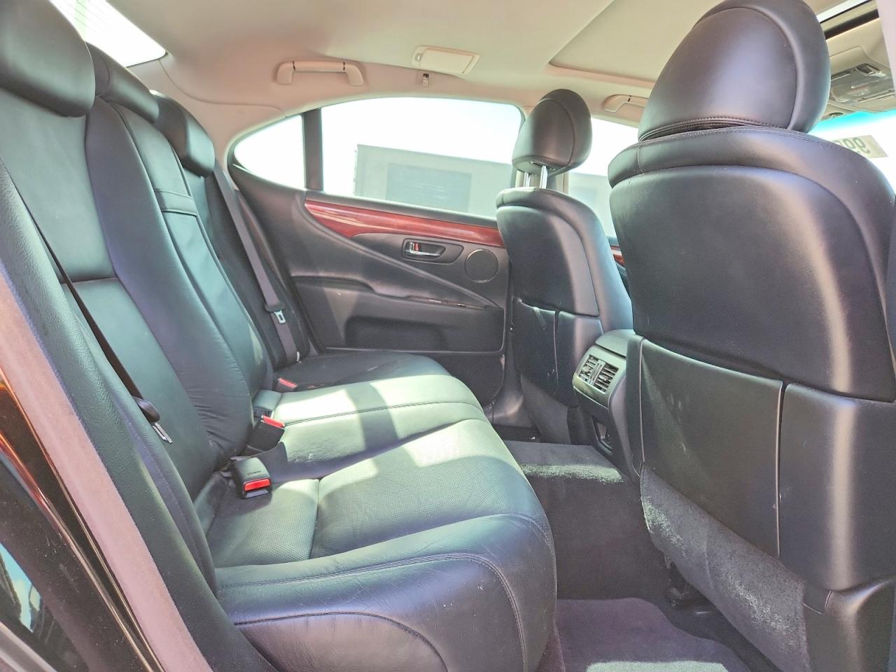 2009 LEXUS LS 460 photo 10