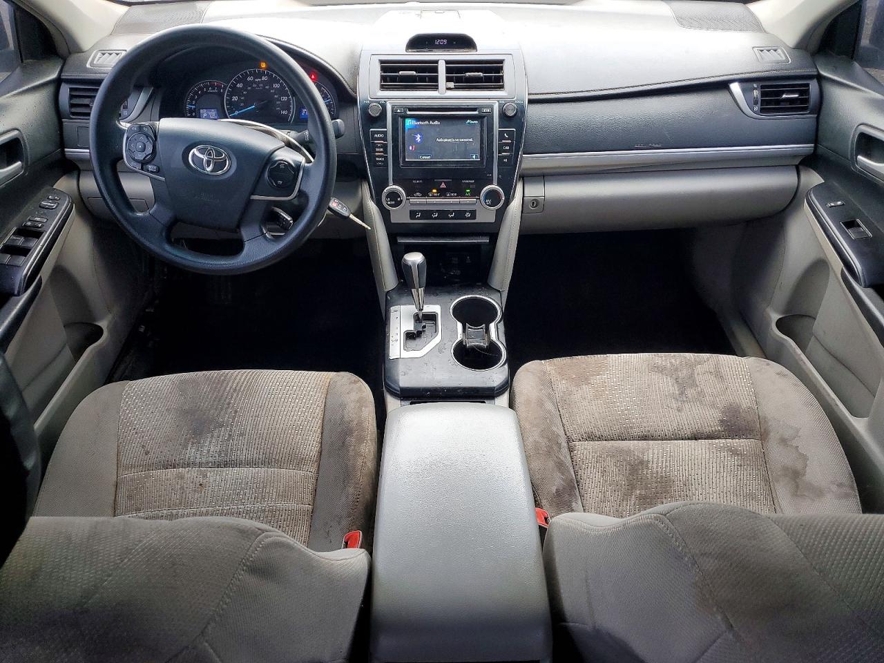 2012 TOYOTA CAMRY BASE photo 8