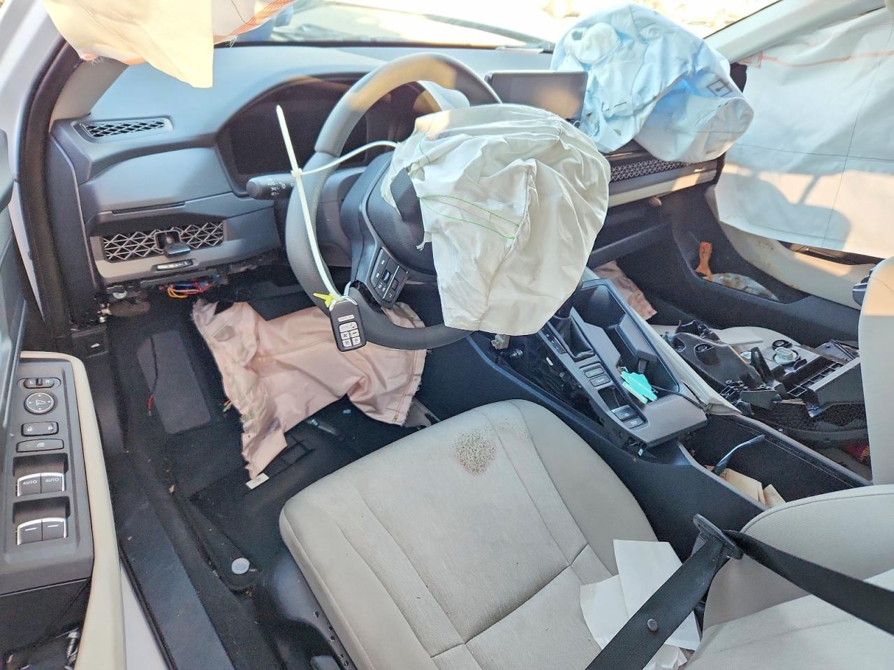 2025 HONDA ACCORD LX photo 8