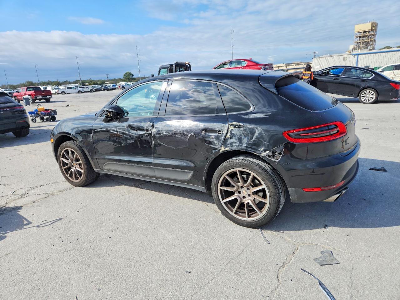 2015 PORSCHE MACAN S photo 3