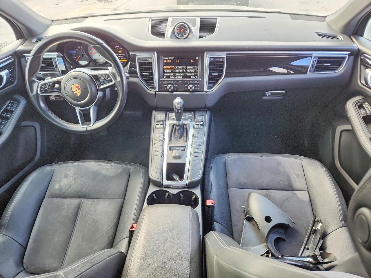 2015 PORSCHE MACAN S photo 15