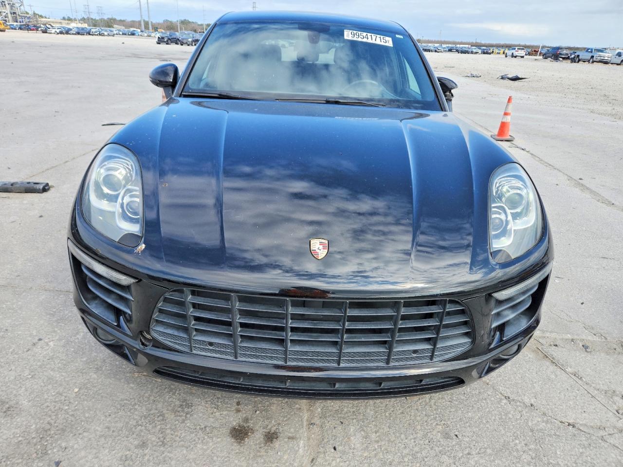2015 PORSCHE MACAN S photo 21