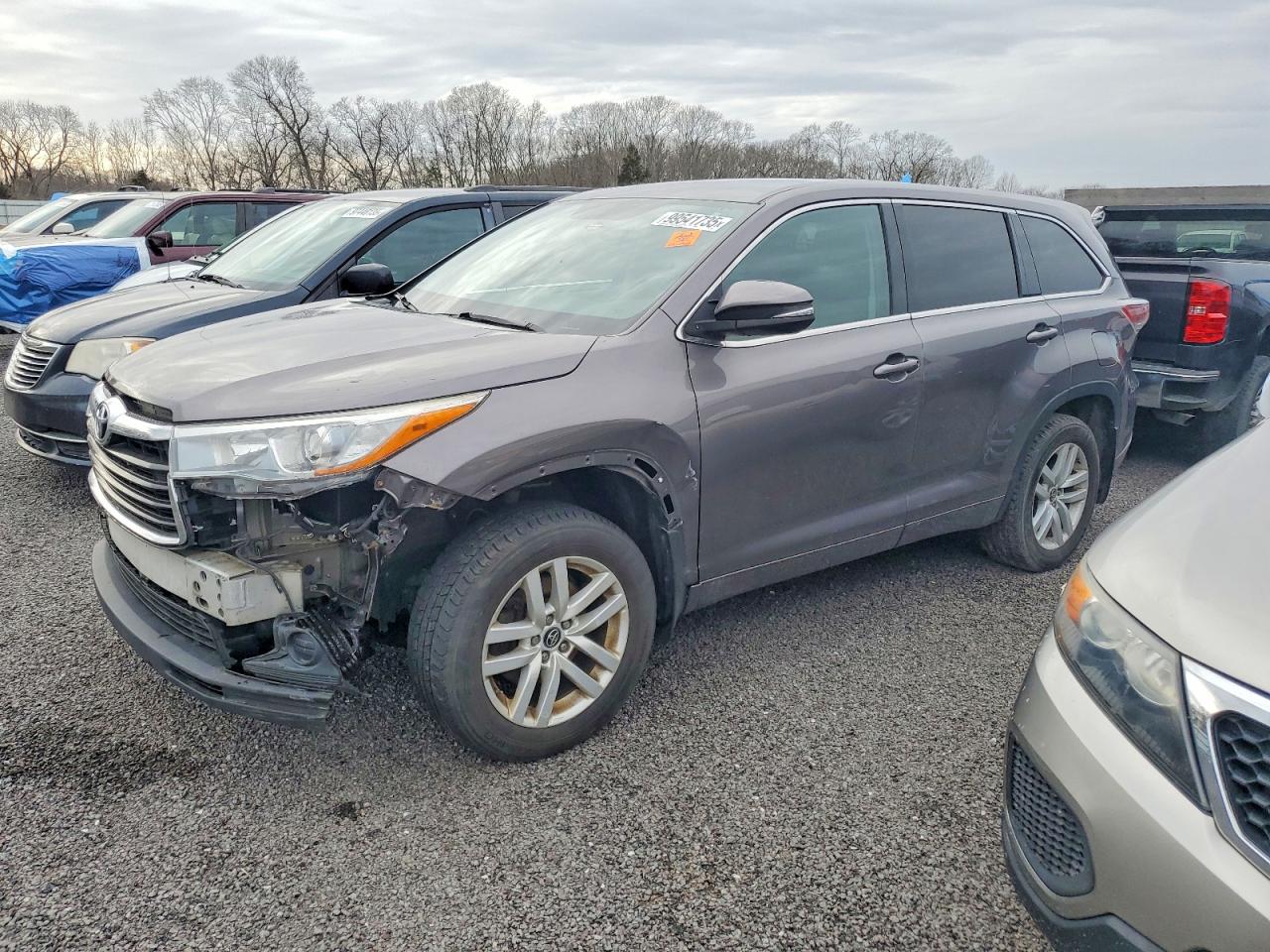 2016 TOYOTA HIGHLANDER