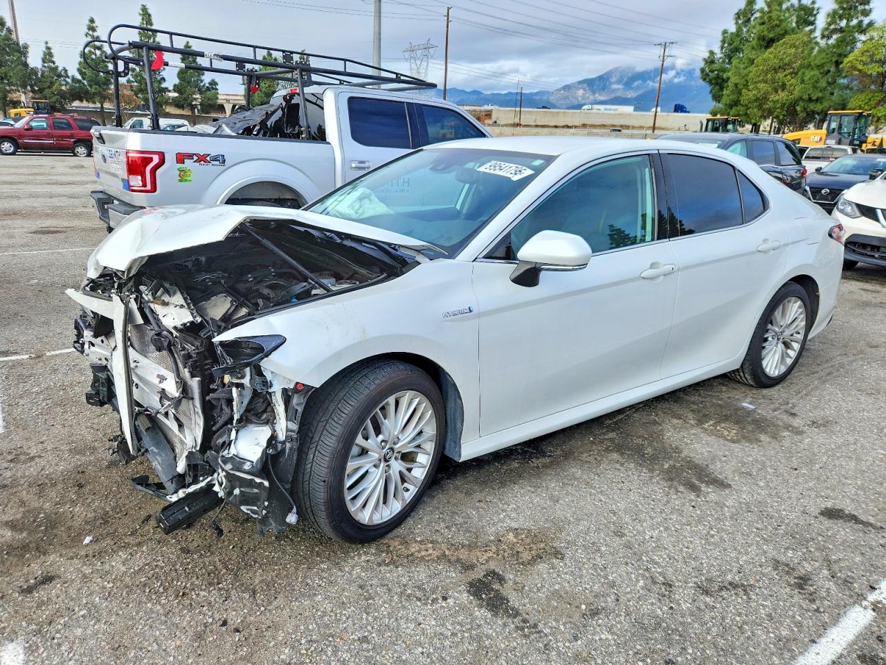 2019 TOYOTA CAMRY