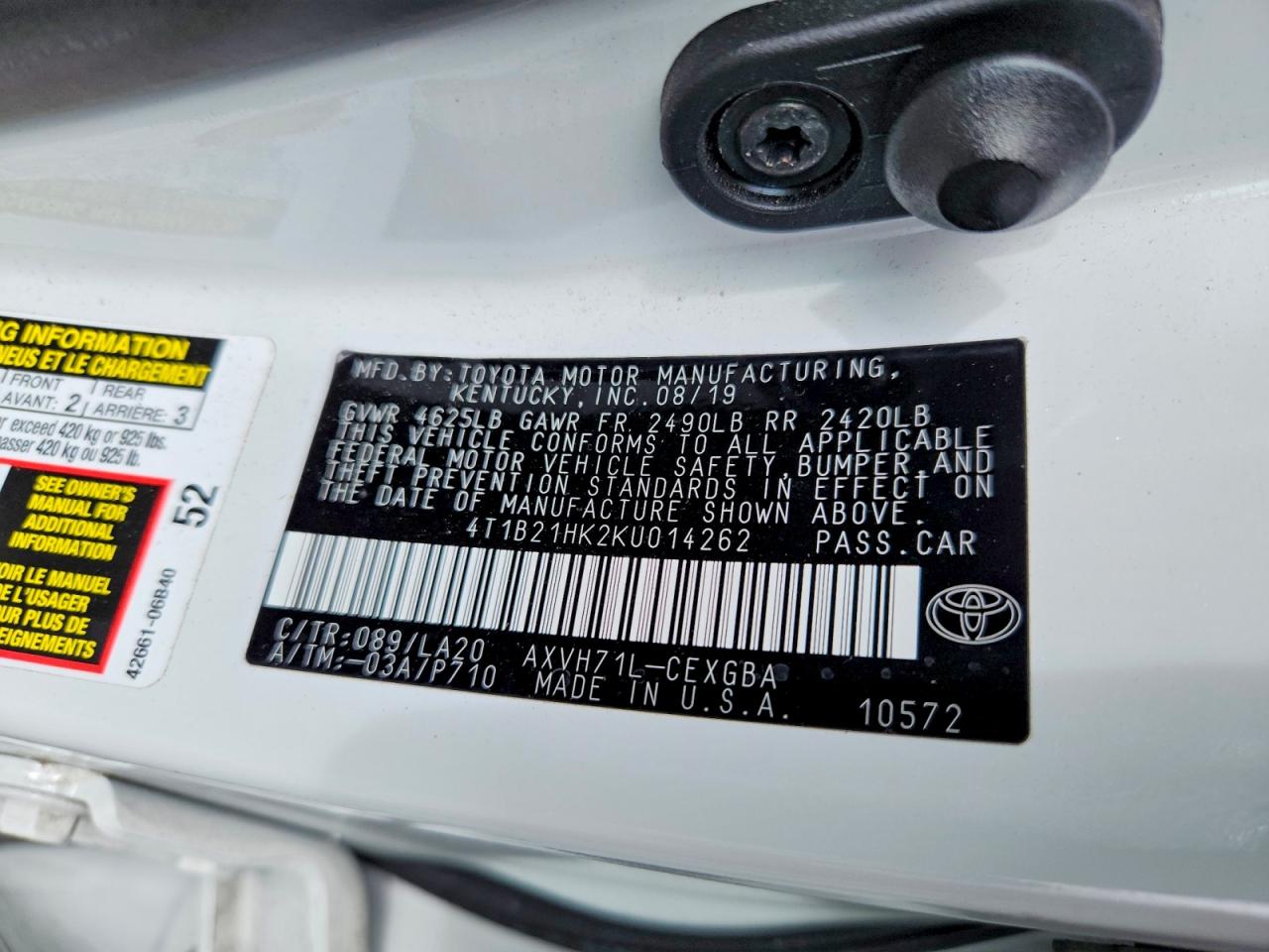 2019 TOYOTA CAMRY HYBRID photo 12