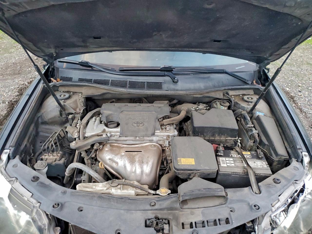 2014 TOYOTA CAMRY L photo 11