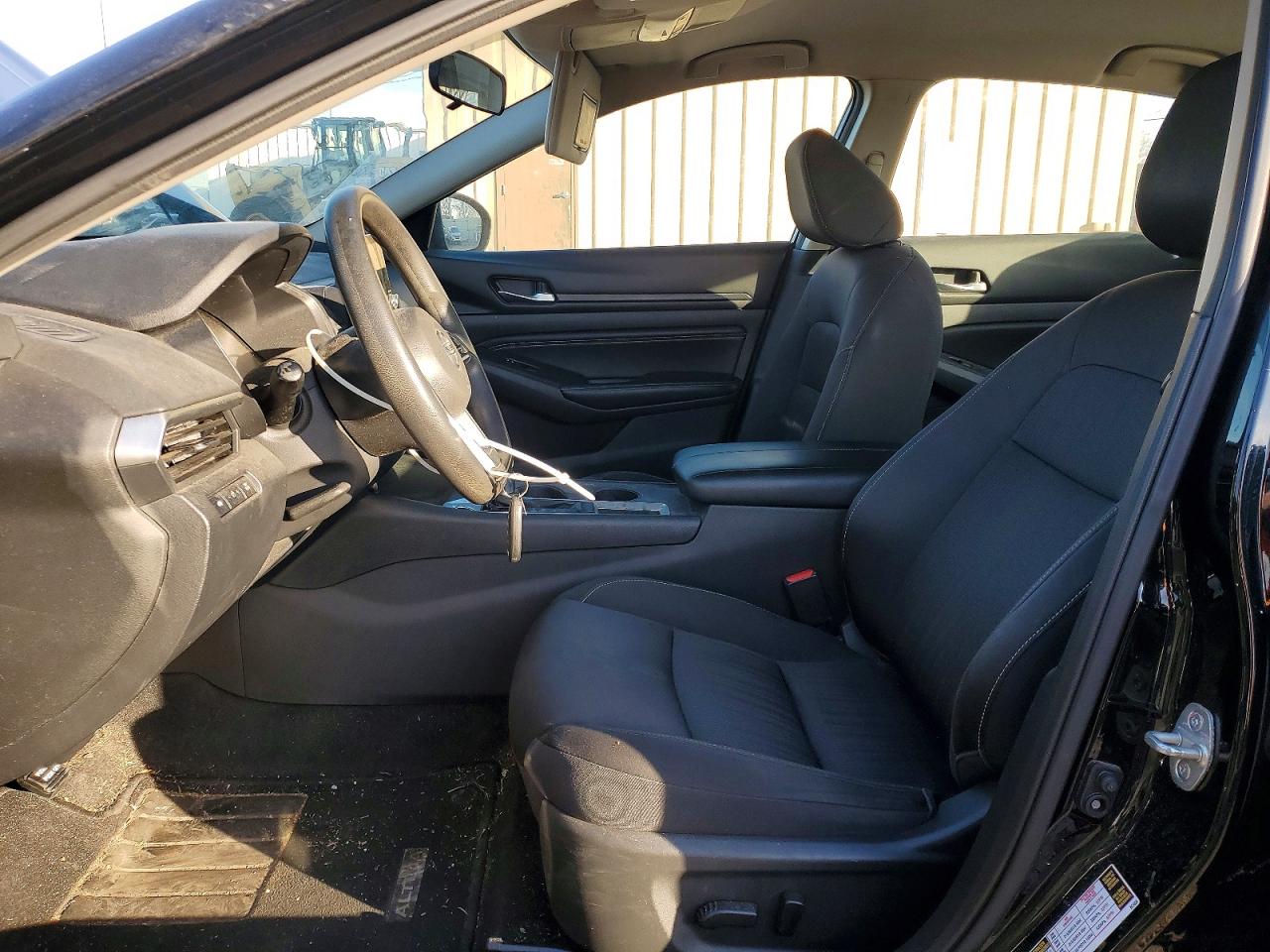 2019 NISSAN ALTIMA S photo 7