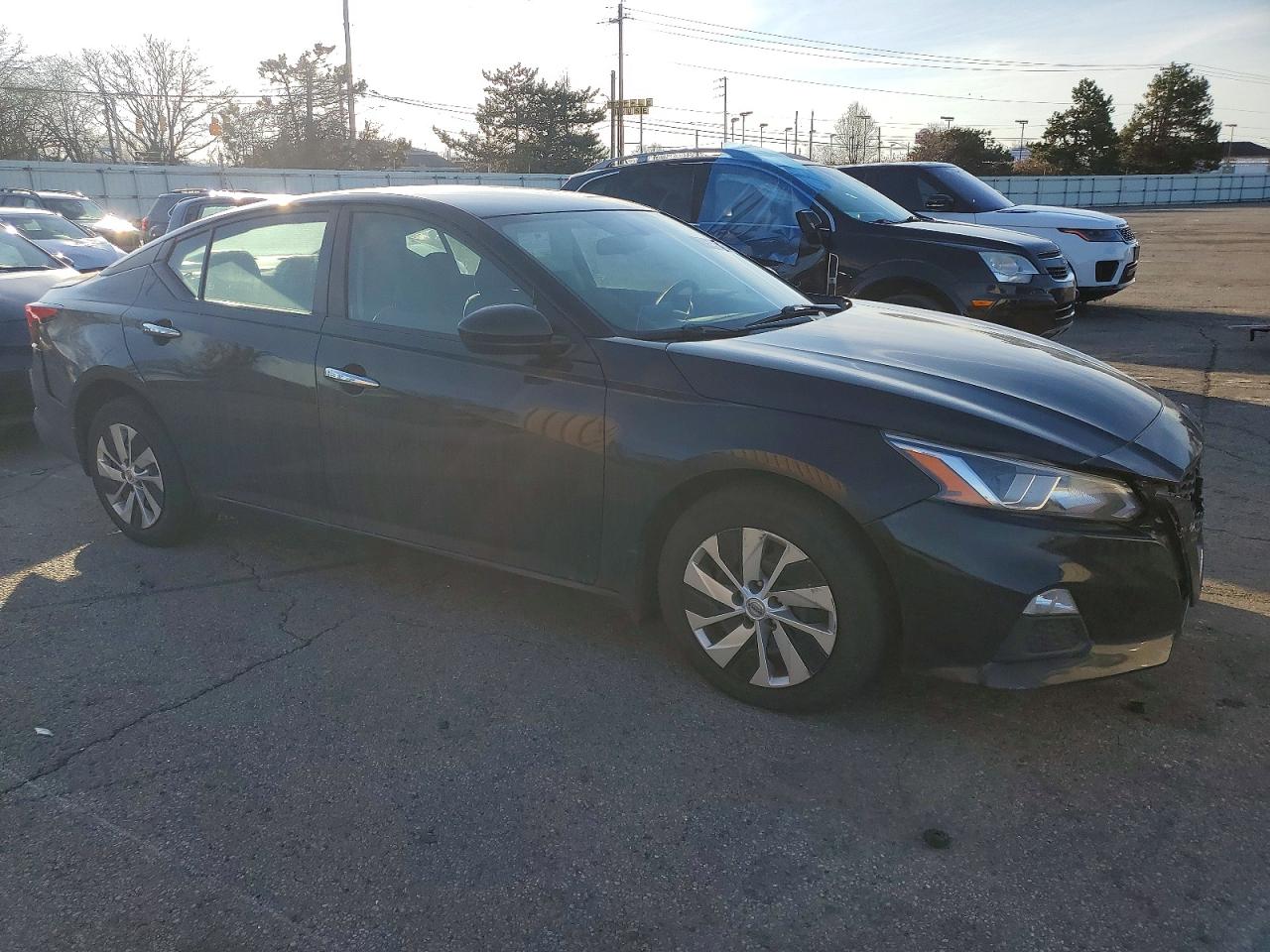 2019 NISSAN ALTIMA S photo 4