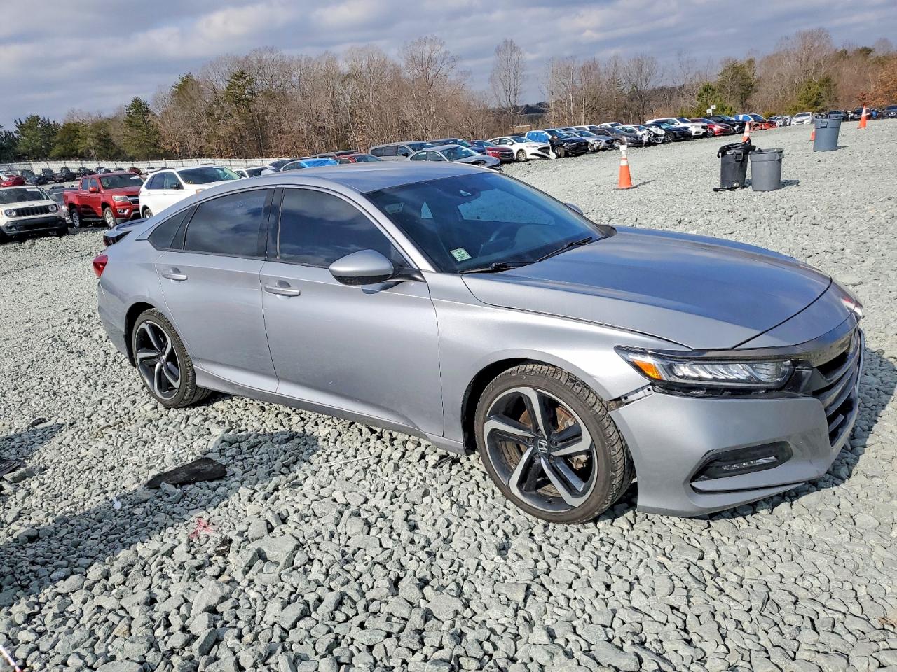 2018 HONDA ACCORD SPORT photo 4