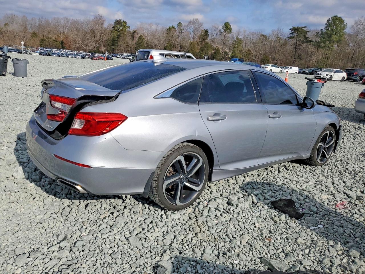 2018 HONDA ACCORD SPORT photo 3