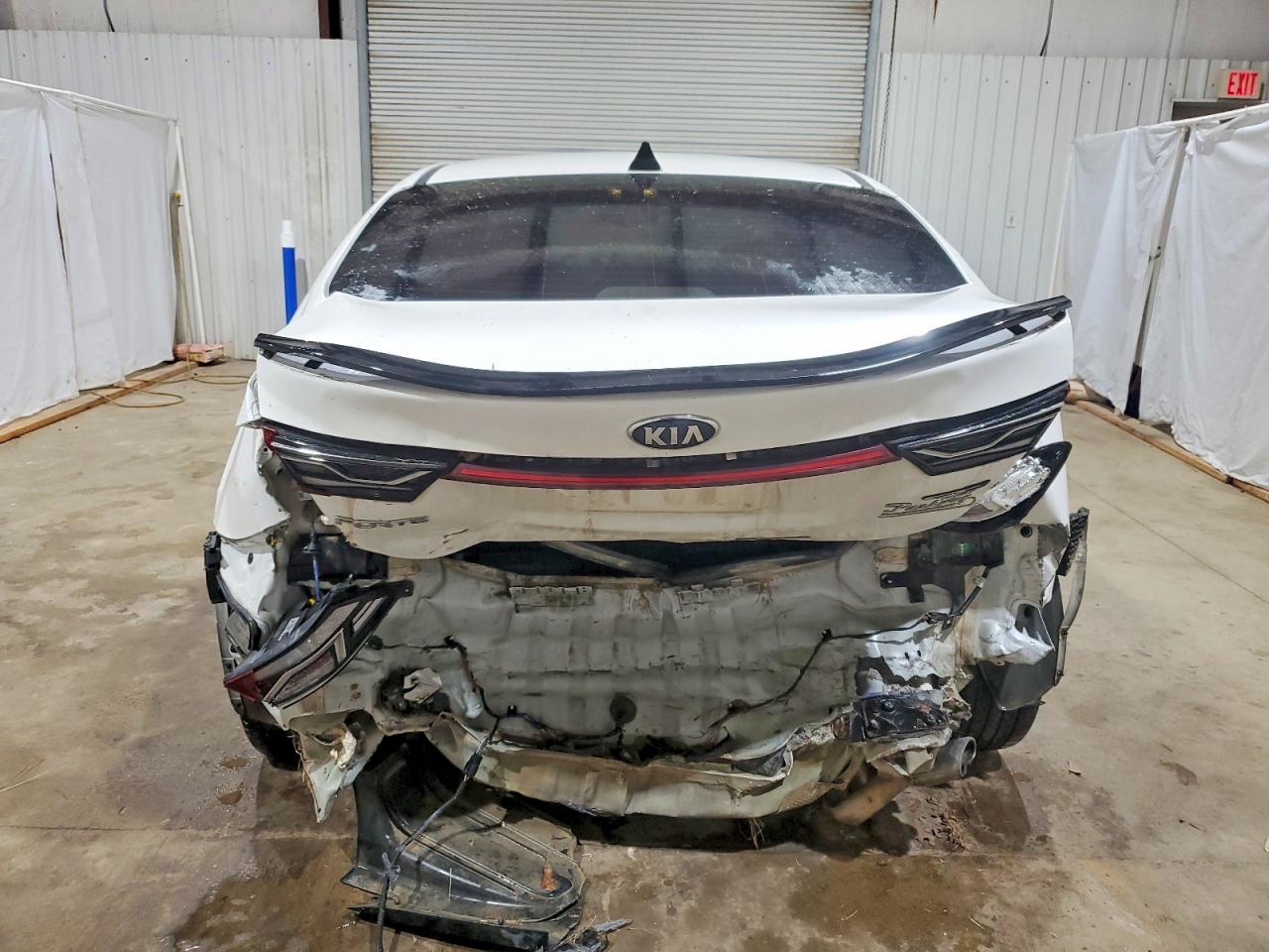 2021 KIA FORTE GT LINE photo 6