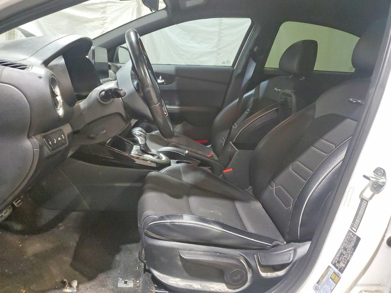 2021 KIA FORTE GT LINE photo 7