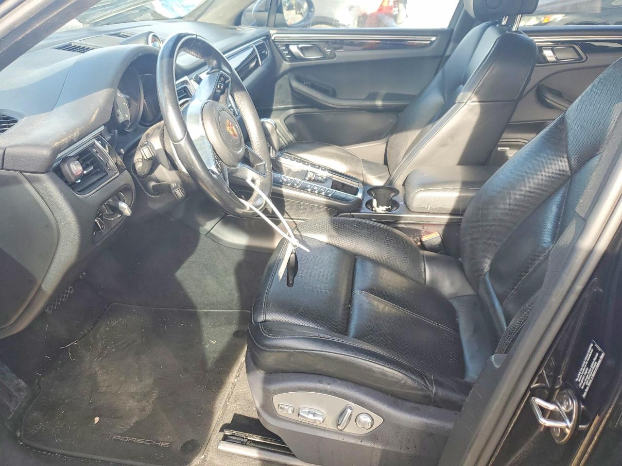 2015 PORSCHE MACAN S photo 7