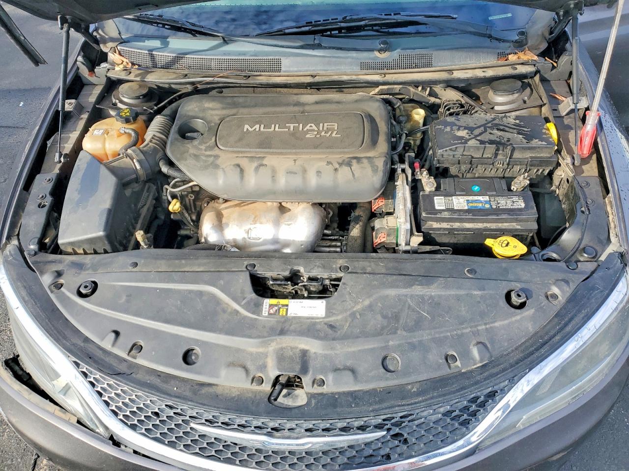 2015 CHRYSLER 200 LIMITED photo 11