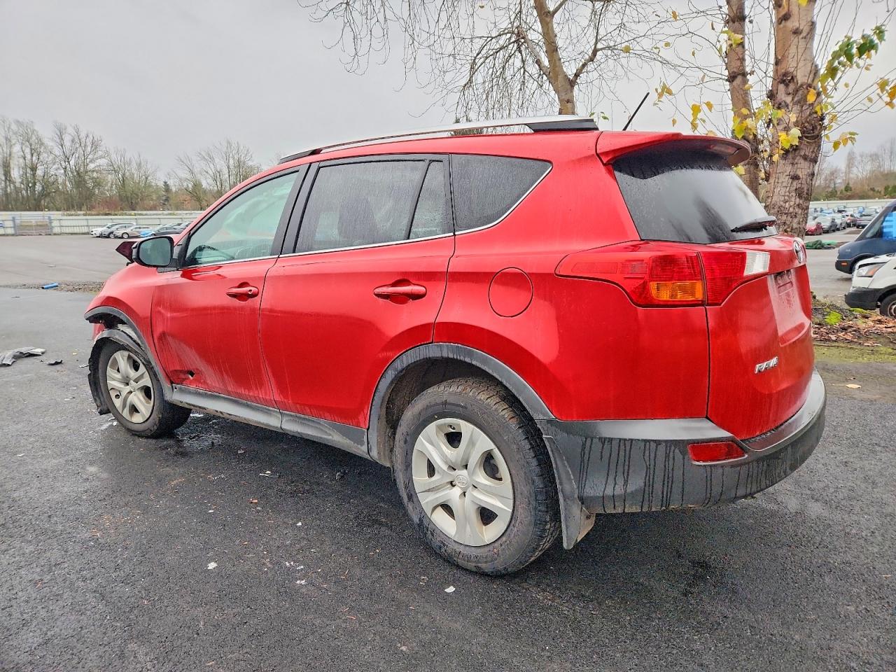 2014 TOYOTA RAV4 LE photo 2