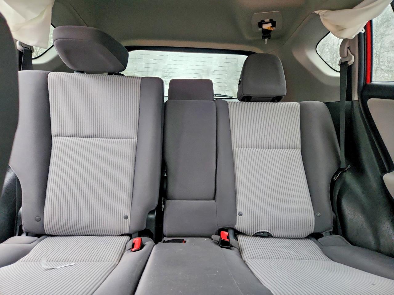 2014 TOYOTA RAV4 LE photo 10