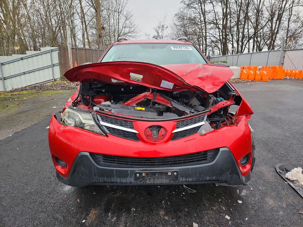2014 TOYOTA RAV4 LE photo 5