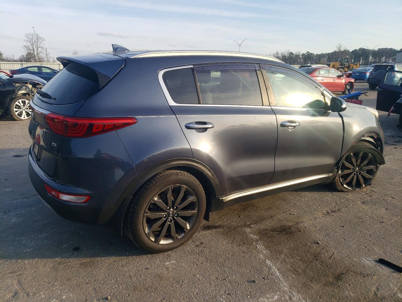 2019 KIA SPORTAGE EX photo 3