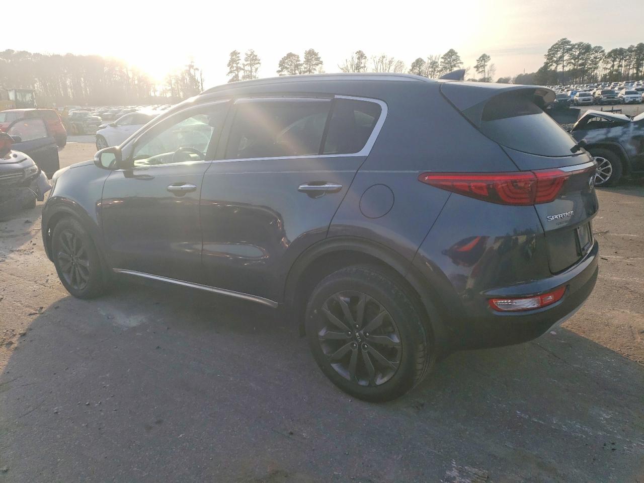 2019 KIA SPORTAGE EX photo 2