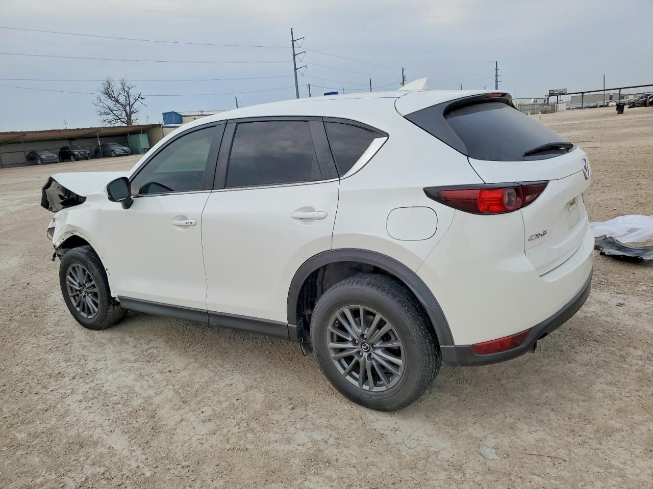 2017 MAZDA CX-5 TOURING photo 2