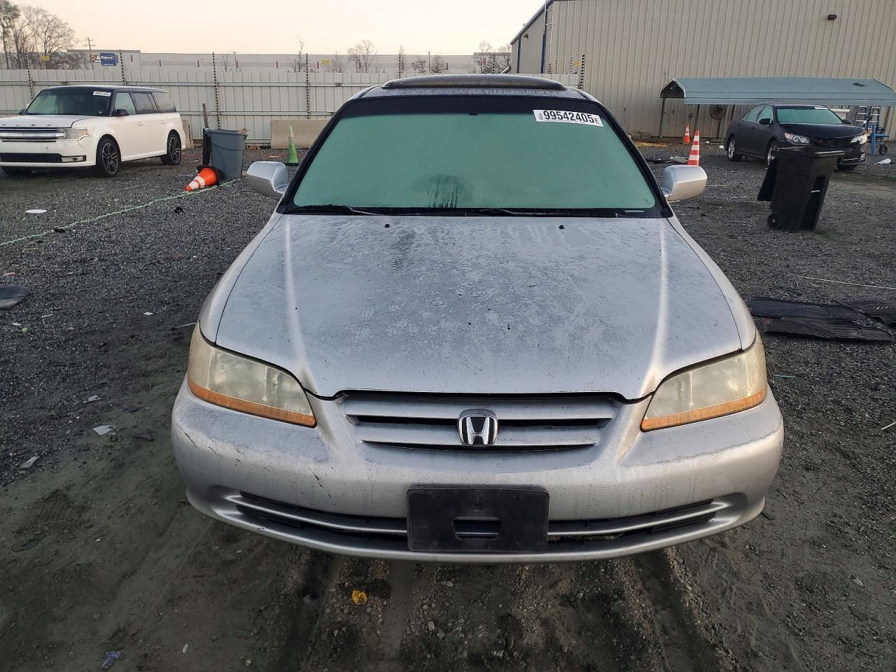 2002 HONDA ACCORD photo 5