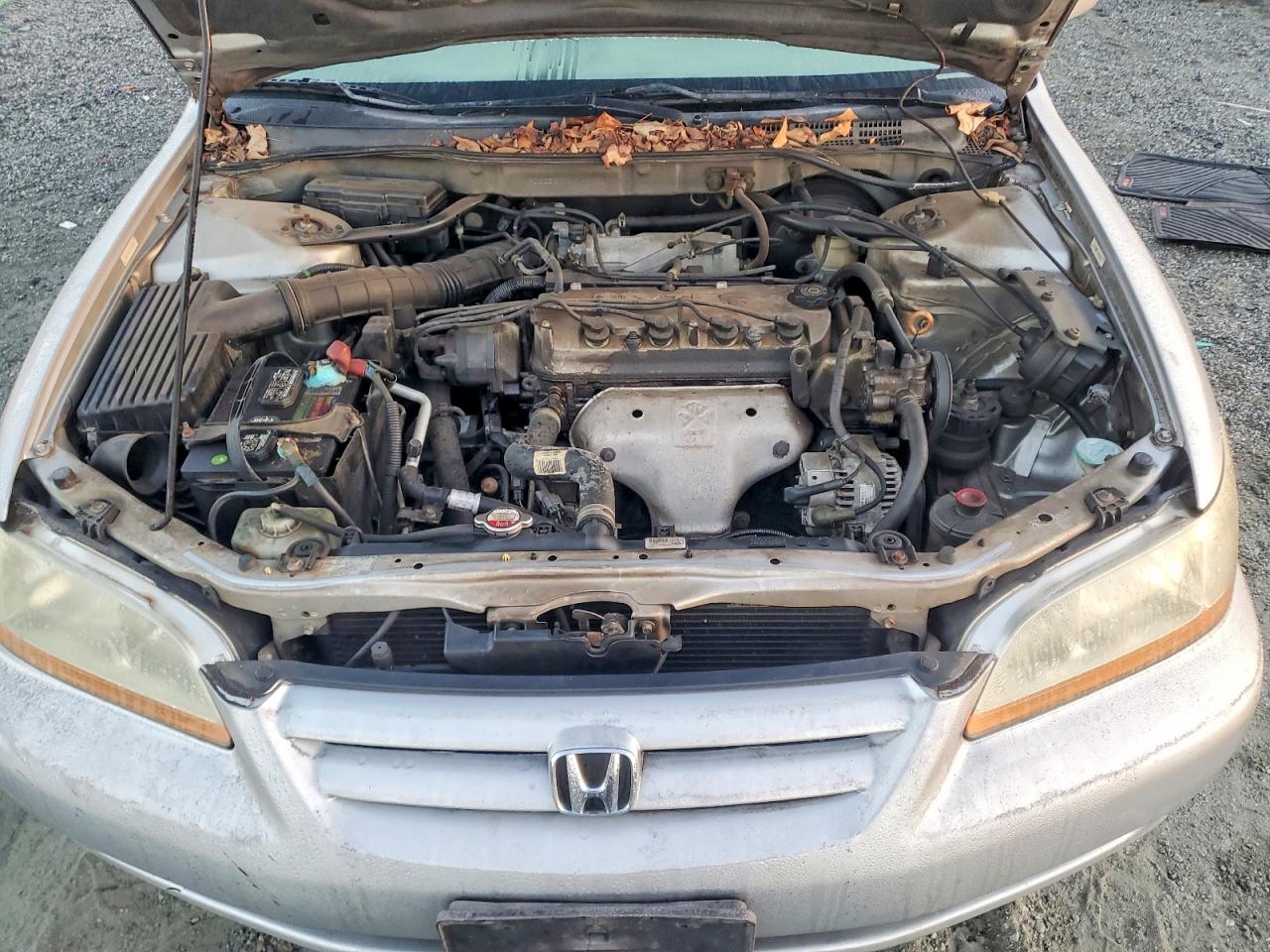 2002 HONDA ACCORD photo 11