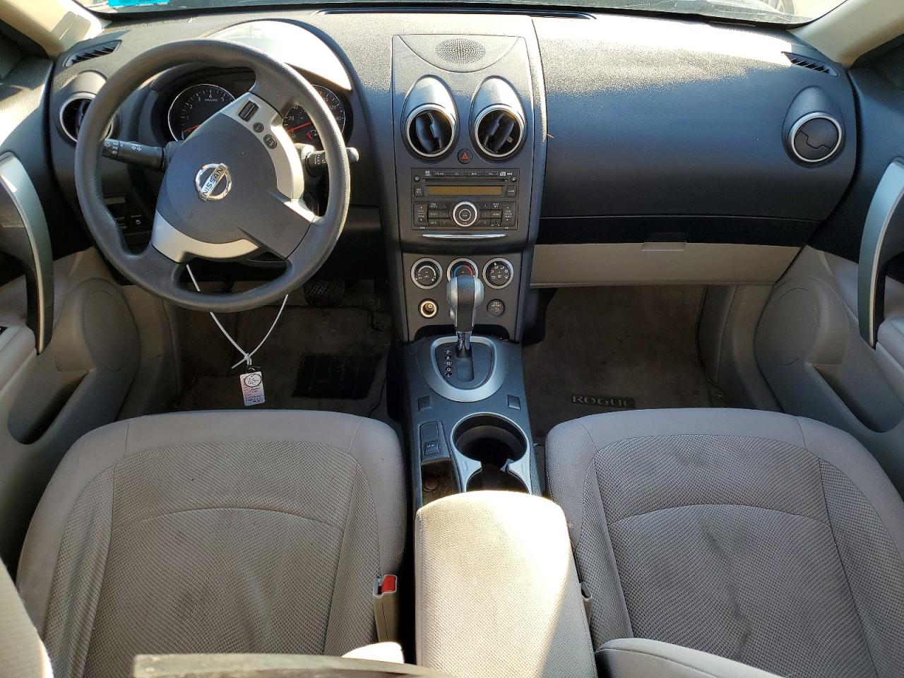 2013 NISSAN ROGUE S photo 8
