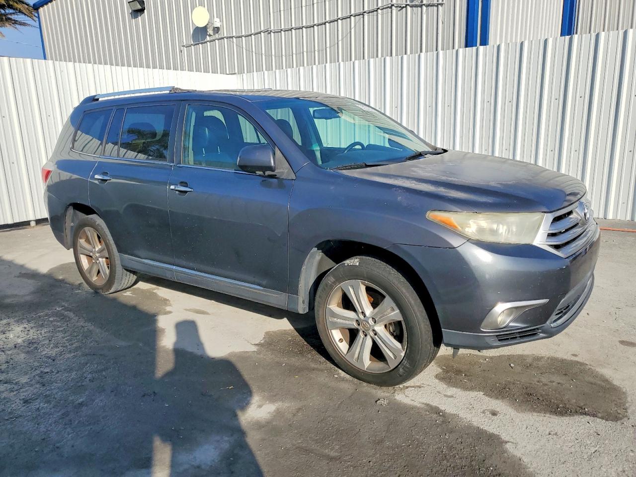 2012 TOYOTA HIGHLANDER LIMITED photo 4