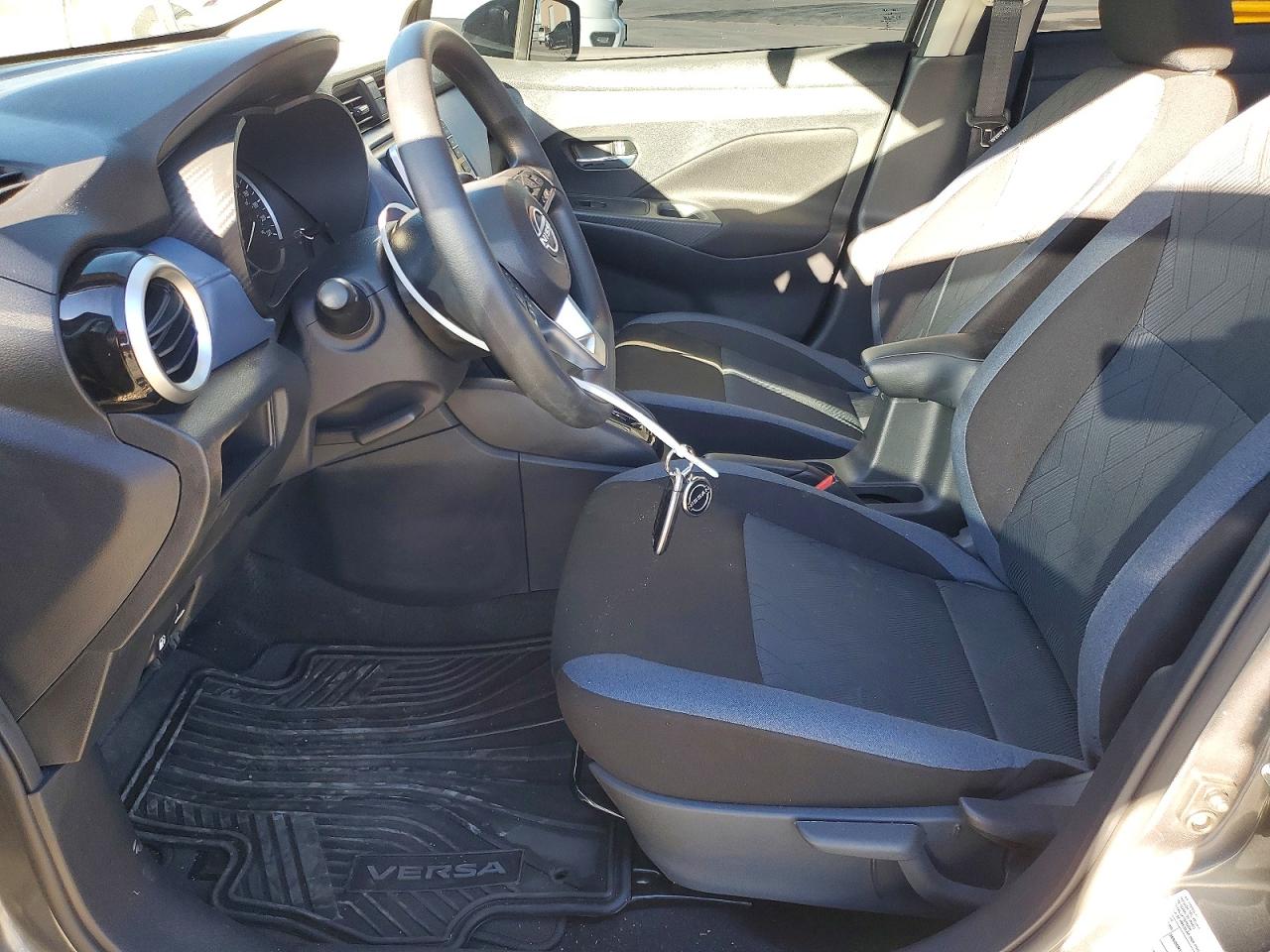 2025 NISSAN VERSA photo 7
