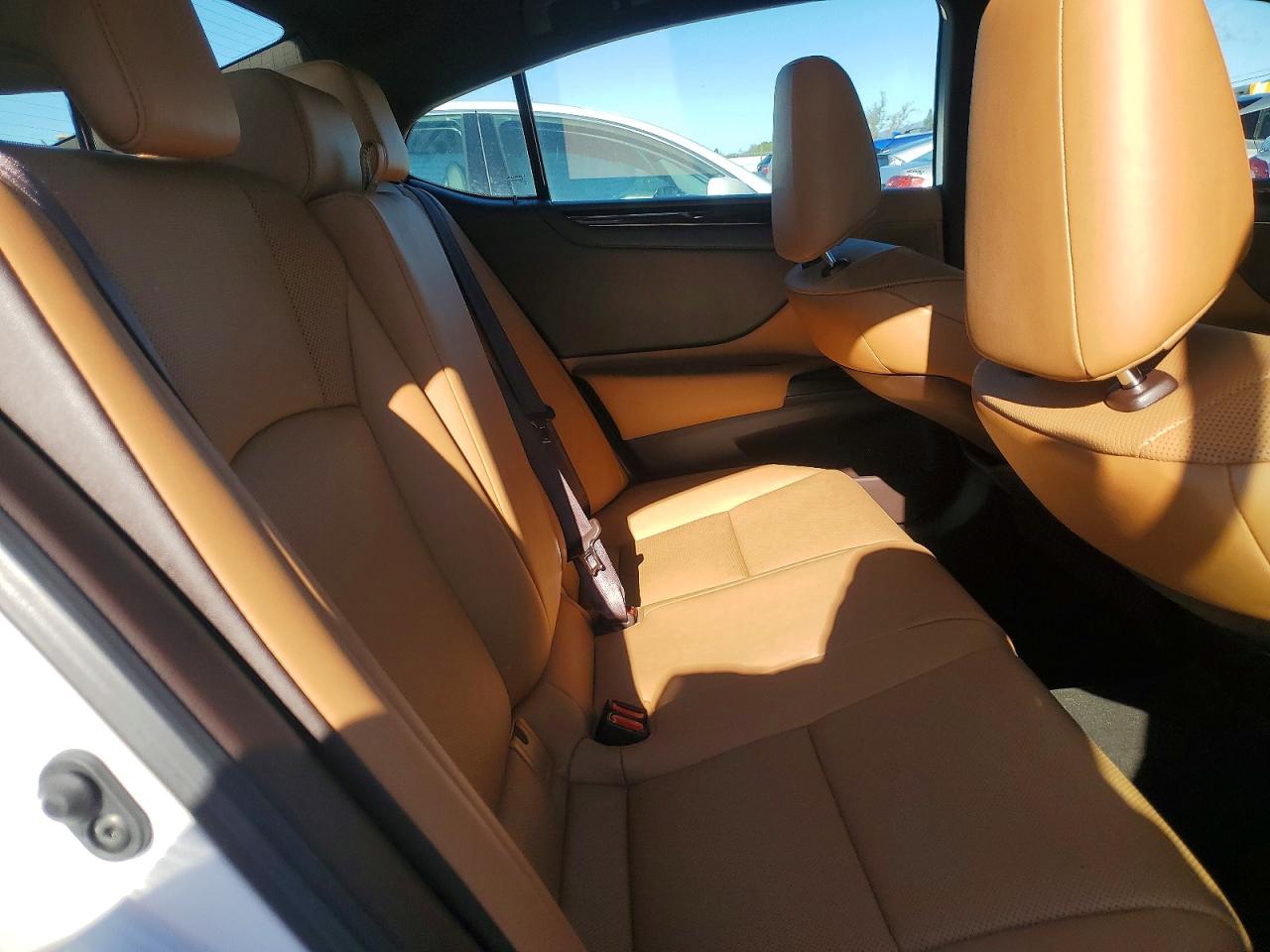 2020 LEXUS ES photo 10