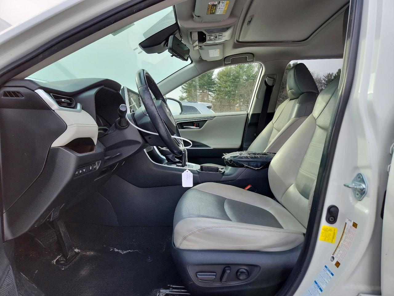 2019 TOYOTA RAV4 LIMITED photo 7