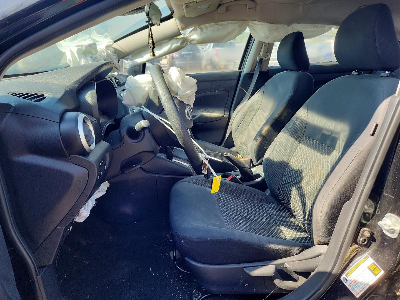 2020 NISSAN VERSA S photo 7