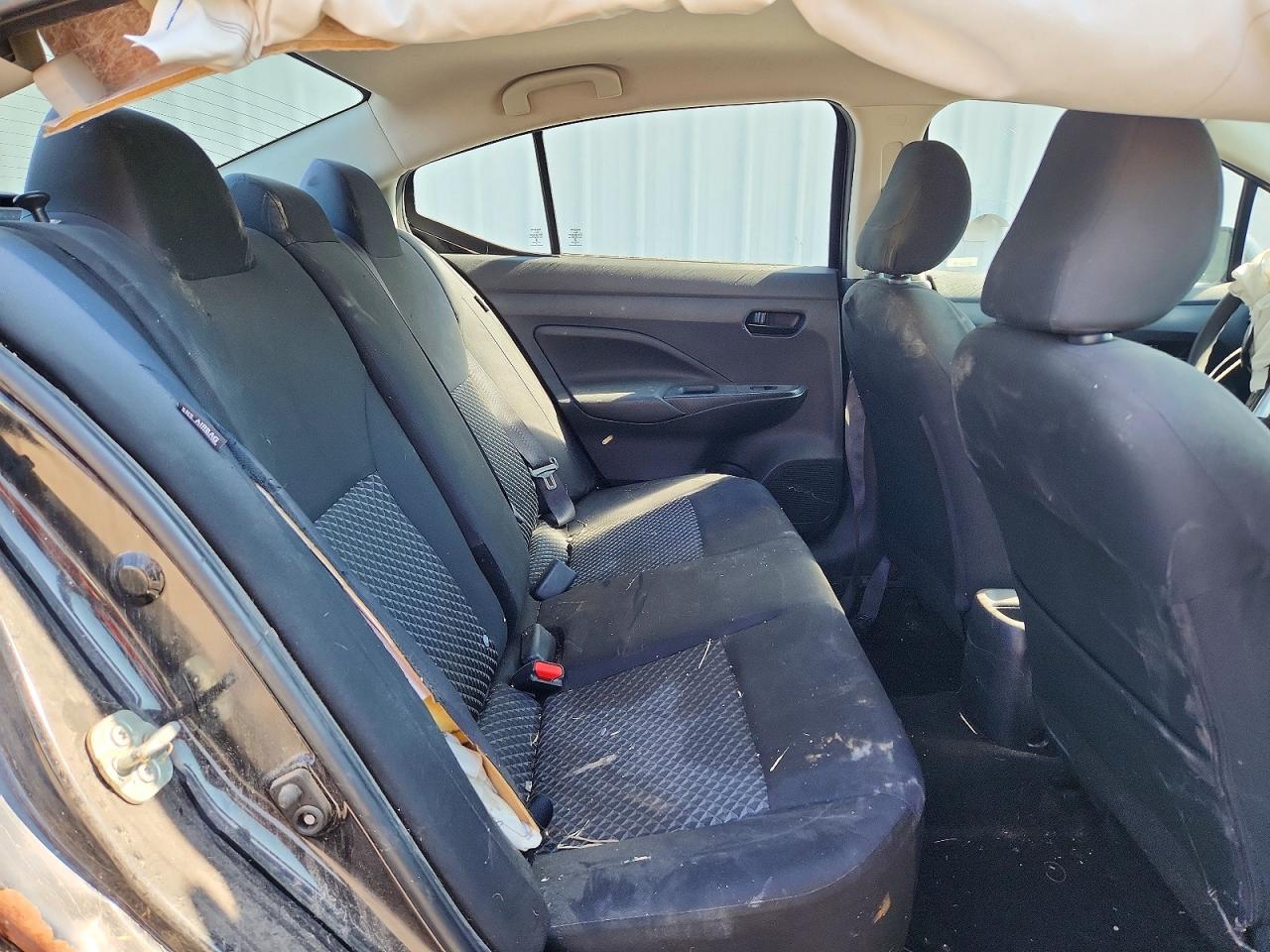 2020 NISSAN VERSA S photo 10