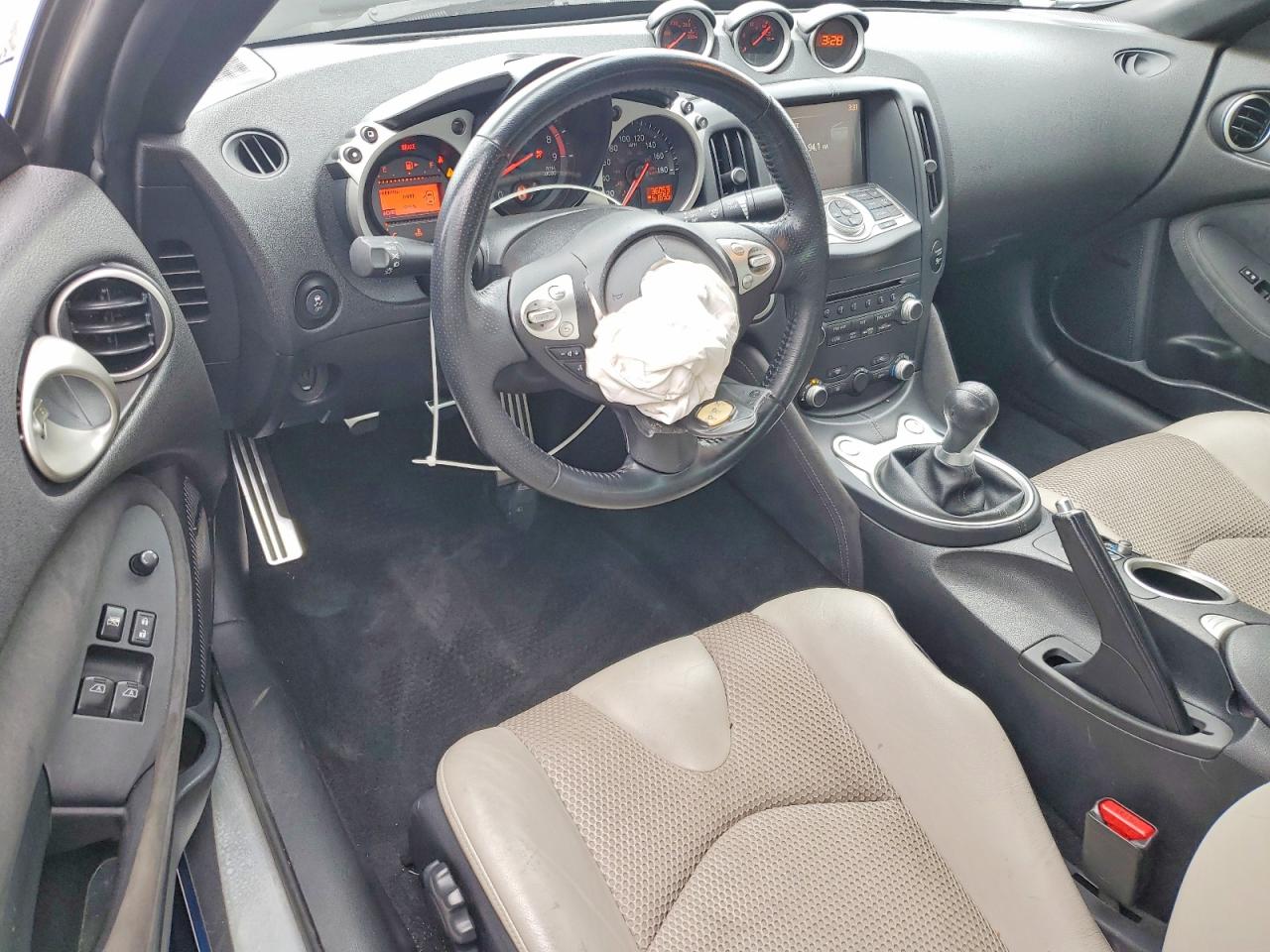 2013 NISSAN 370Z BASE photo 8
