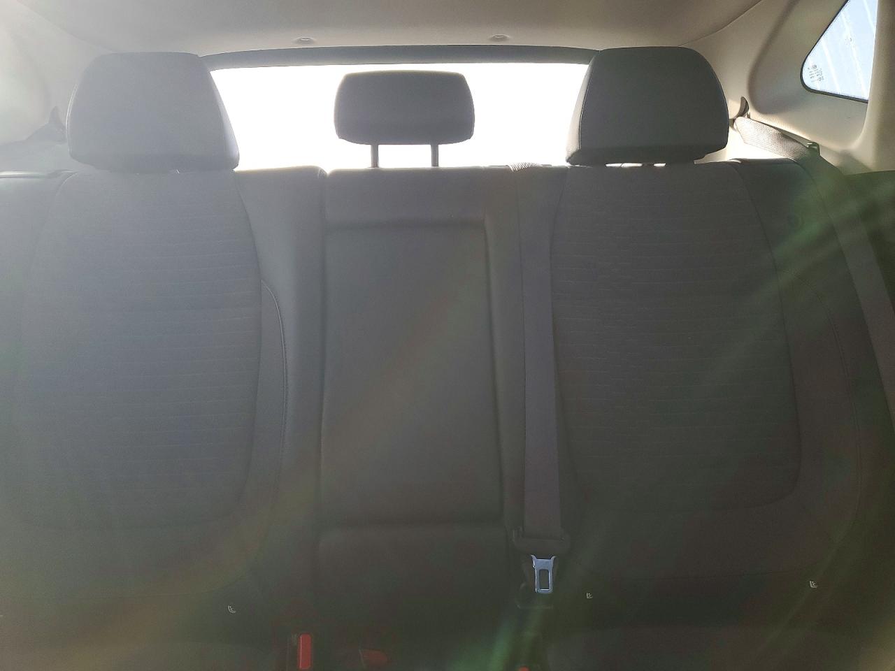 2021 KIA SELTOS S photo 10