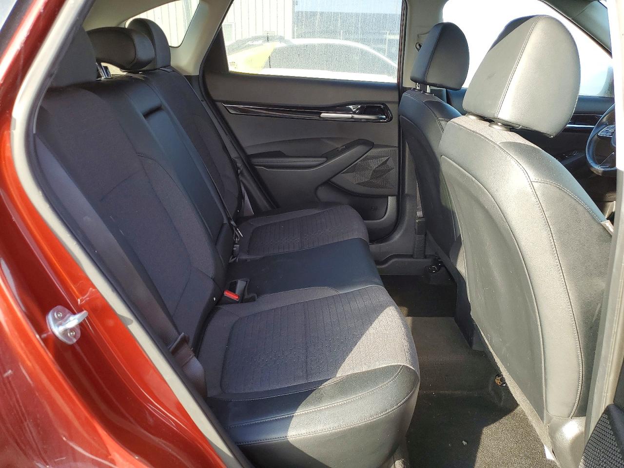 2021 KIA SELTOS S photo 11