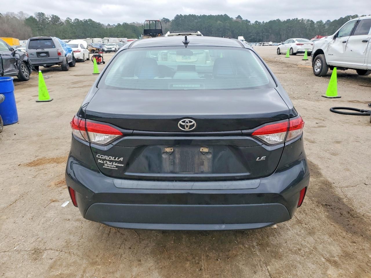 2020 TOYOTA COROLLA LE photo 11
