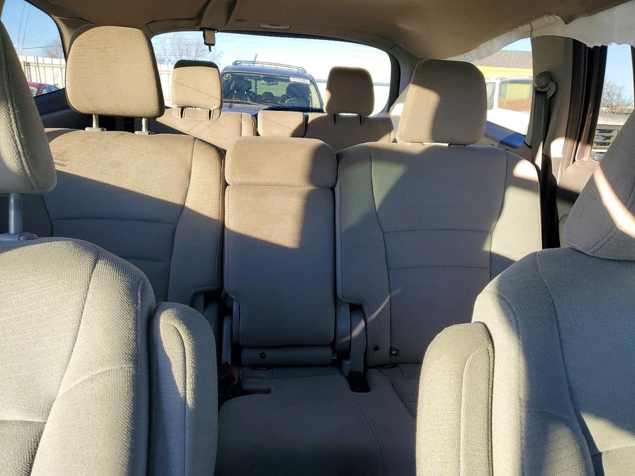 2016 HONDA PILOT LX photo 10