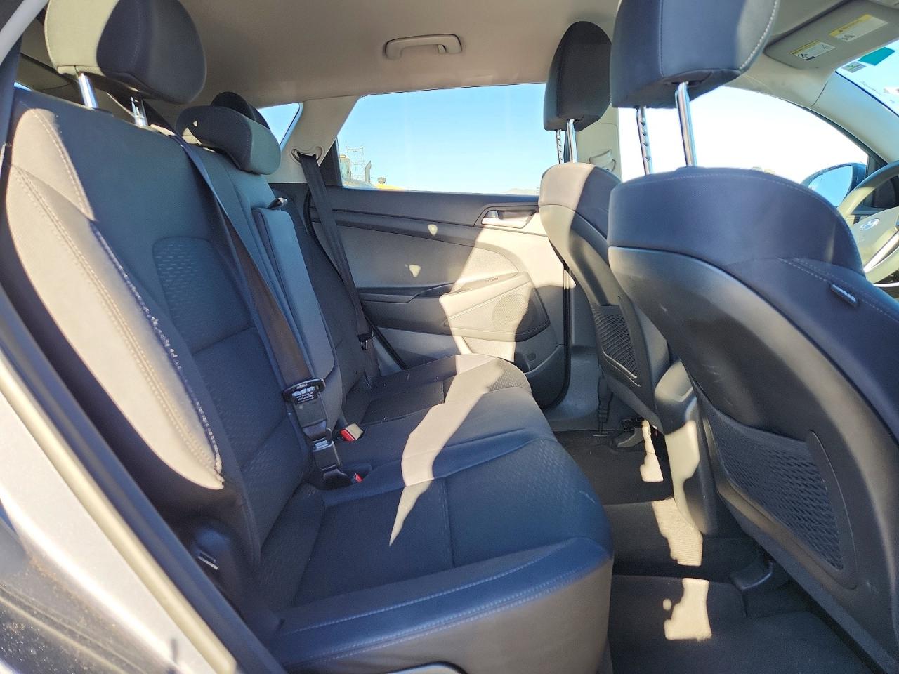 2019 HYUNDAI TUCSON photo 11