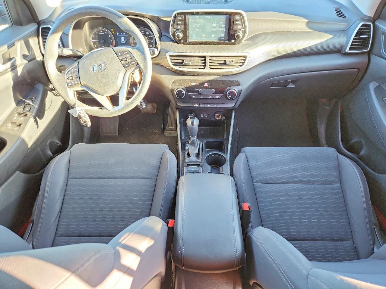 2019 HYUNDAI TUCSON photo 8