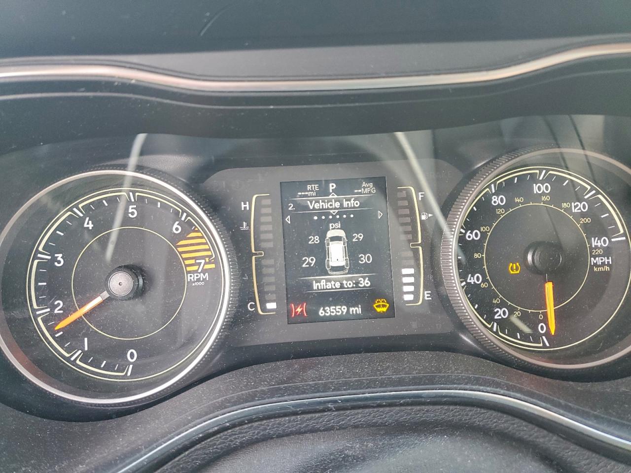 2019 JEEP CHEROKEE LATITUDE photo 9
