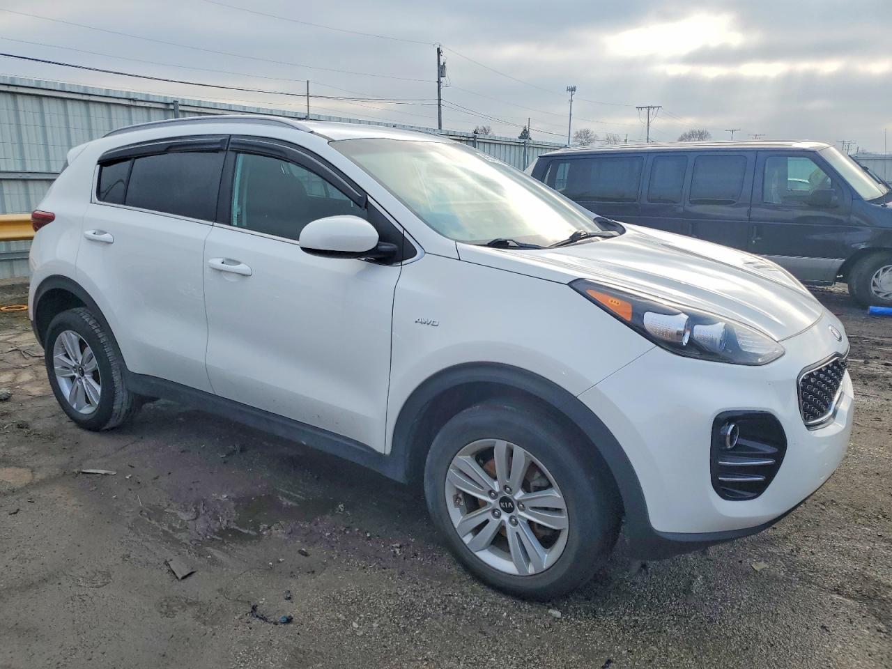 2018 KIA SPORTAGE LX photo 4