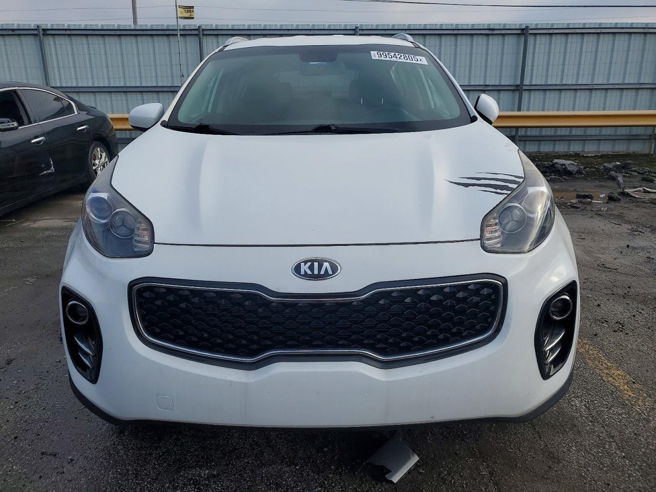 2018 KIA SPORTAGE LX photo 5