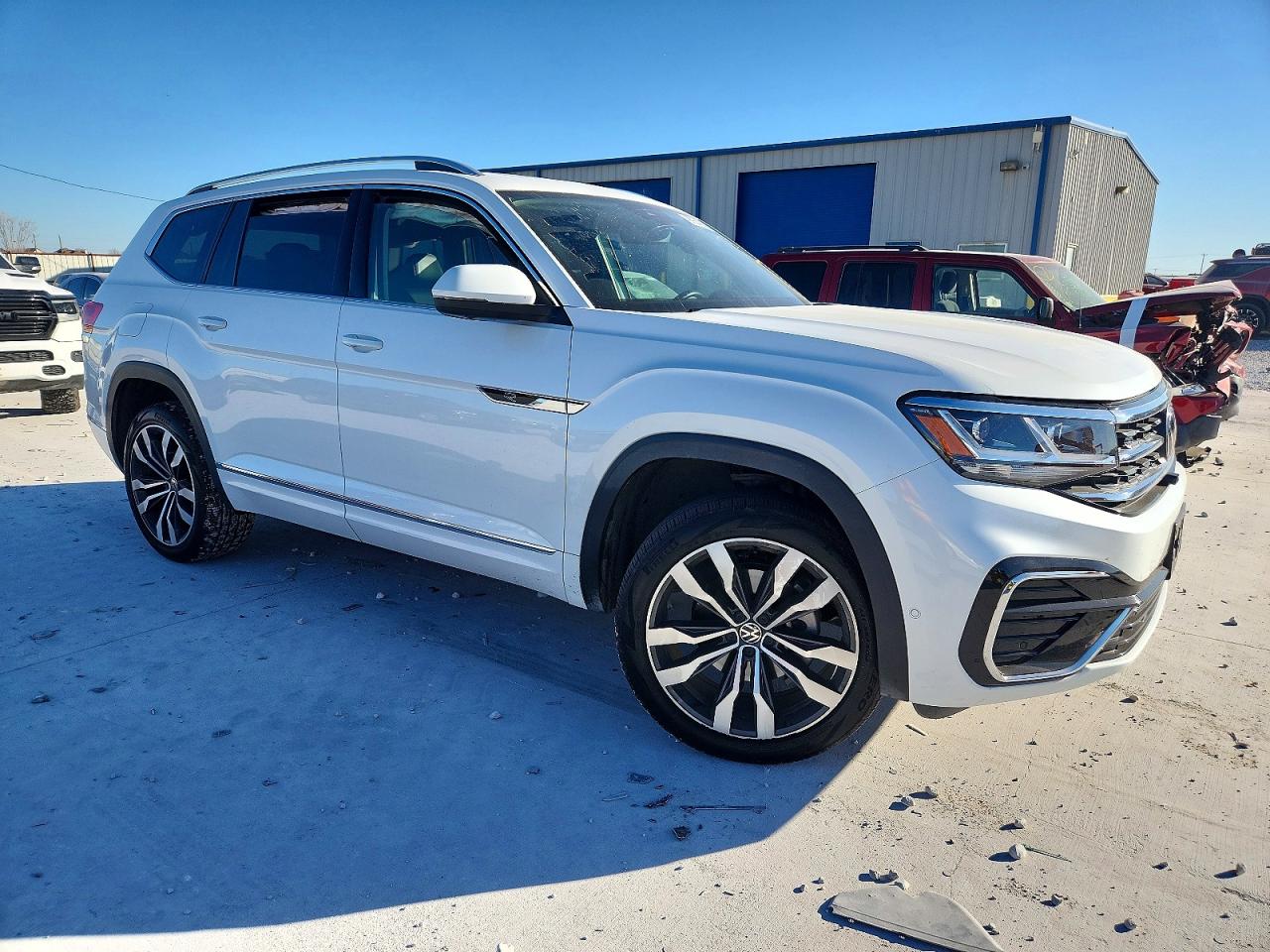 2023 VOLKSWAGEN ATLAS SEL PREMIUM R-LINE photo 4